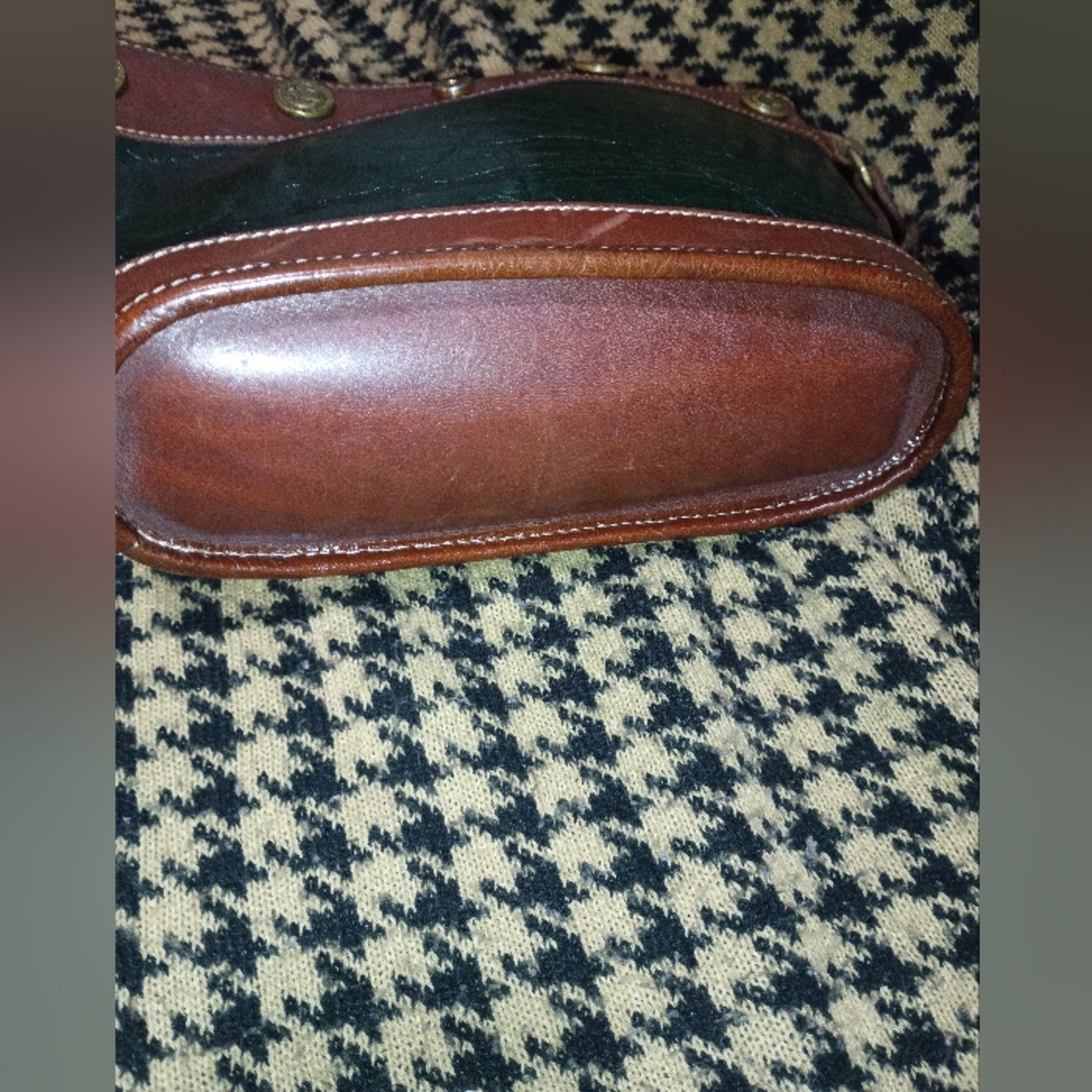 Brahimn Dartmouth Massachusetts Crossbody - Picture 3 of 14